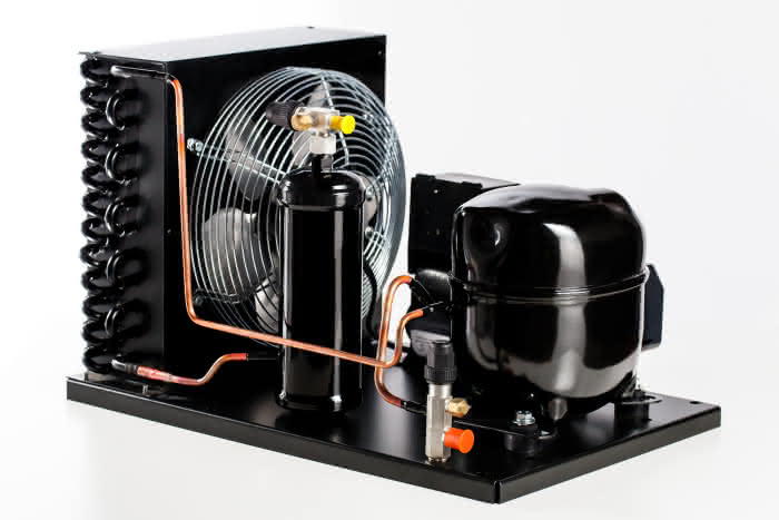 Embraco Lüfterkit 16W 254/28°/5P (W), Lüftermotor mit Flügel & Gitter, Ersatz für Verflüssigungssatz UNEU6210Z/6212Z/6214Z